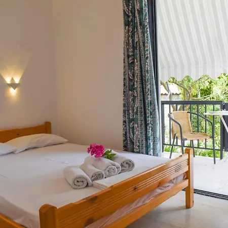 Apartment Lemon In Foinikounta, 150m To The Beach *