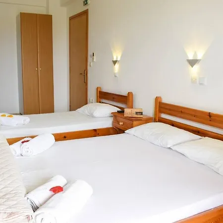 Lemon In Foinikounta, 150m To The Beach Apartment