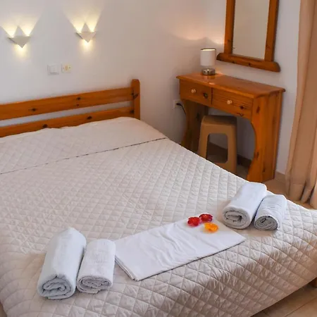 Lemon In Foinikounta, 150m To The Beach Apartment *
